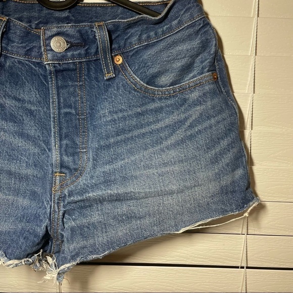 levi’s 501 Distressed Denim Shorts size 27 - Picture 5 of 10